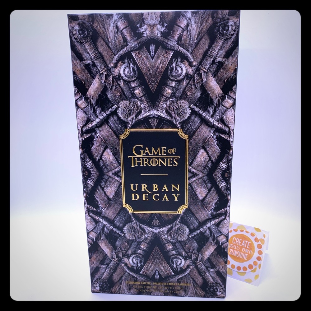 Game of Thrones x Urban Decay Eyeshadow Palette ⚔️ - Picture 2 of 5